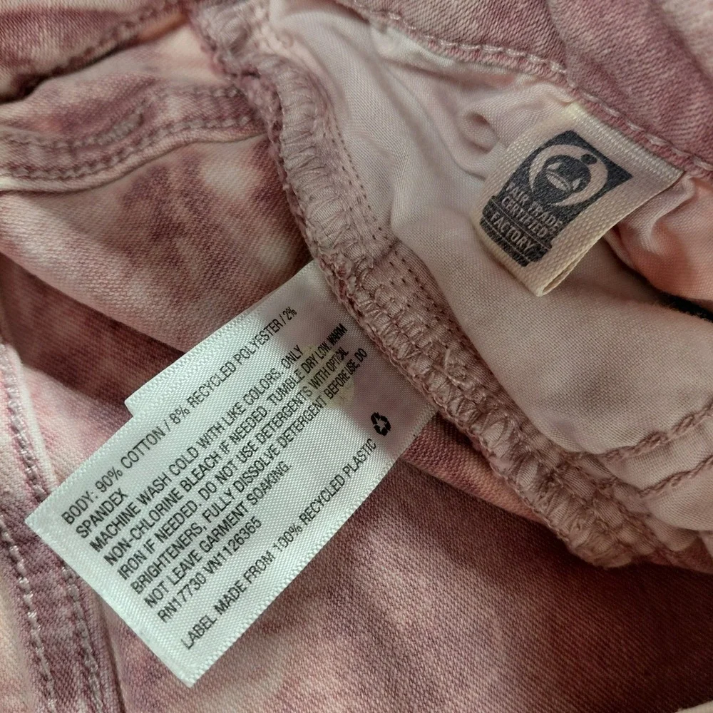 Universal Thread Sz 10/30 High Rise Mom Shorts Pink Acid Wash Grunge Punk Beach‎